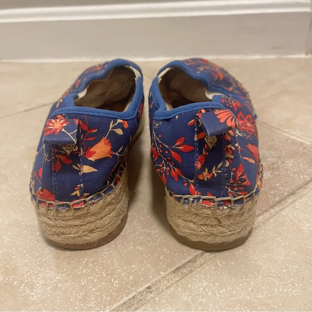 Sam Edelman Blue and Red Floral  Corrin Espadrilles